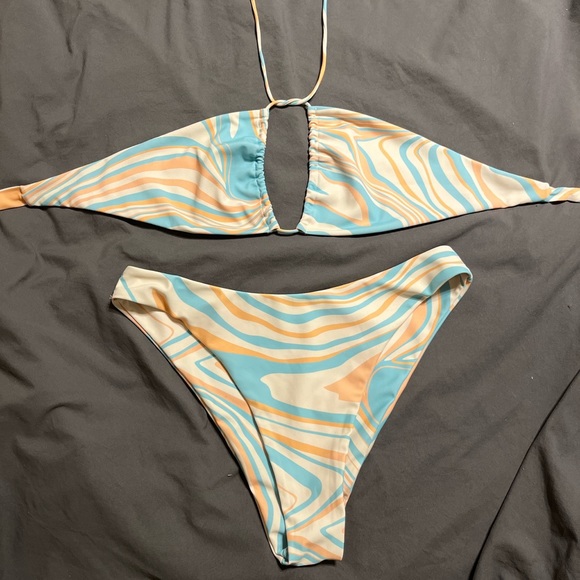 Shop Aurelle Bikini - Picture 2 of 6